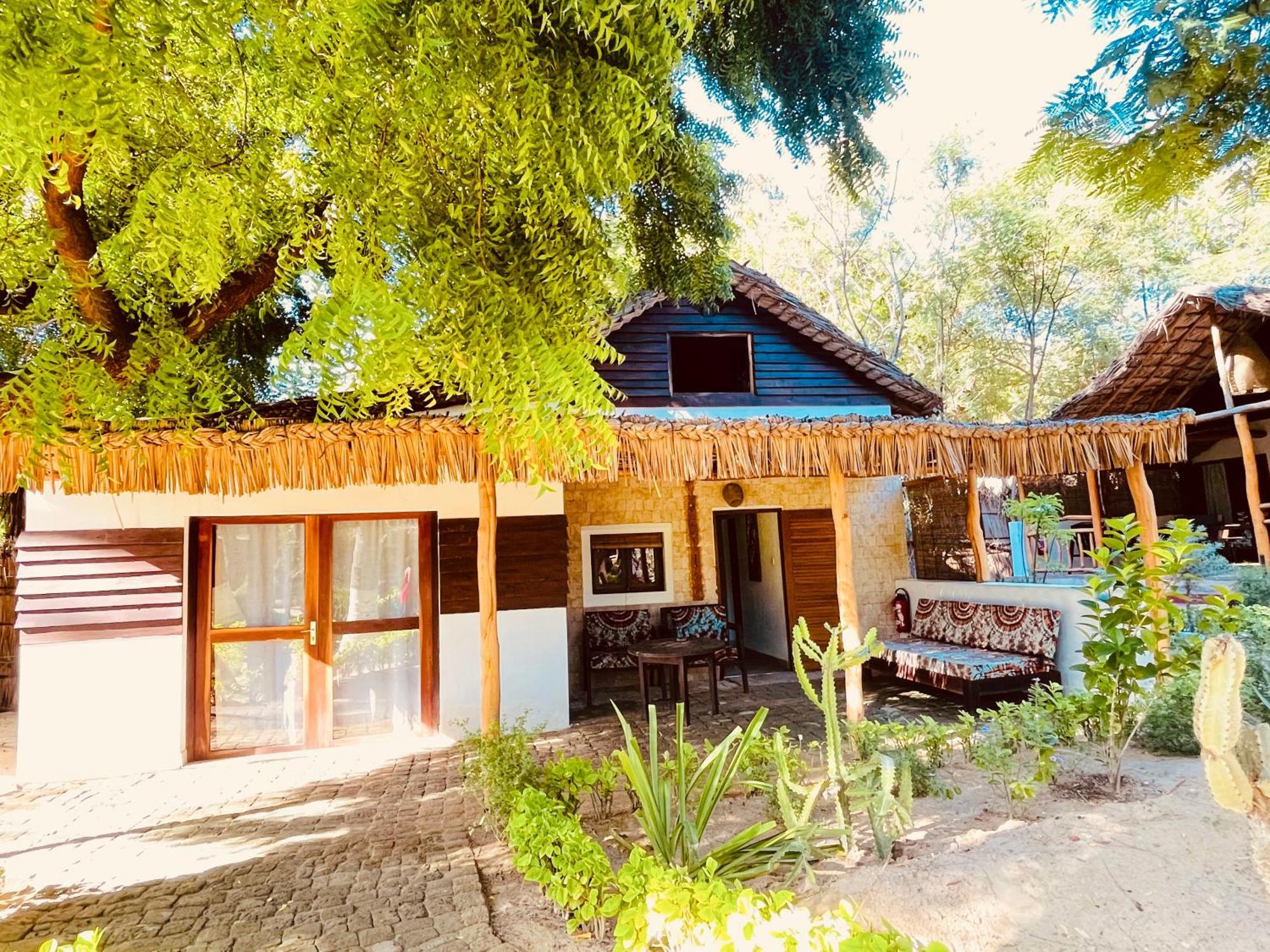 Vovo Telo Lodge 톨리아라 외부 사진