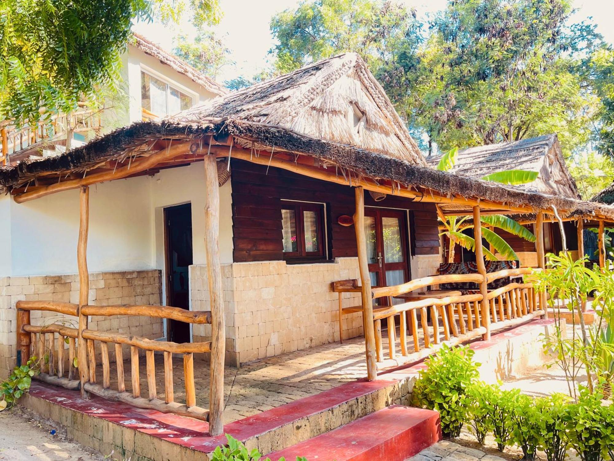 Vovo Telo Lodge 톨리아라 외부 사진