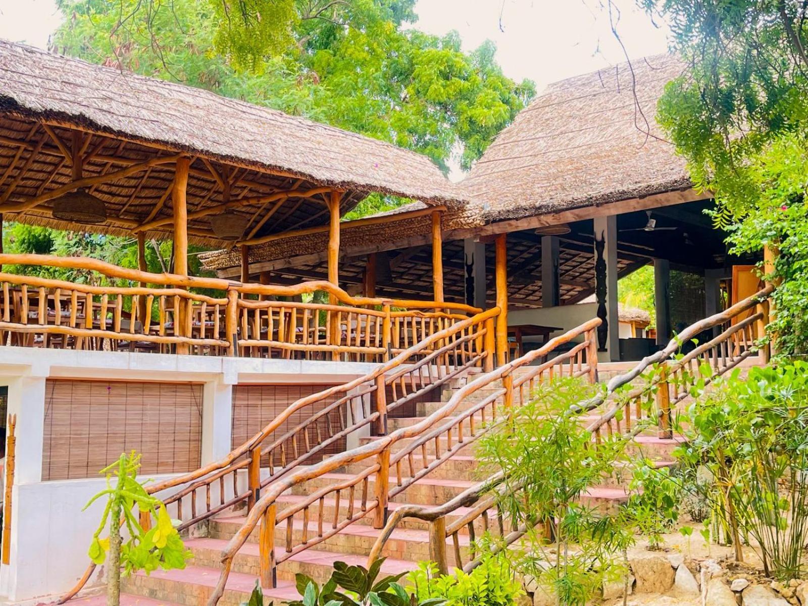Vovo Telo Lodge 톨리아라 외부 사진